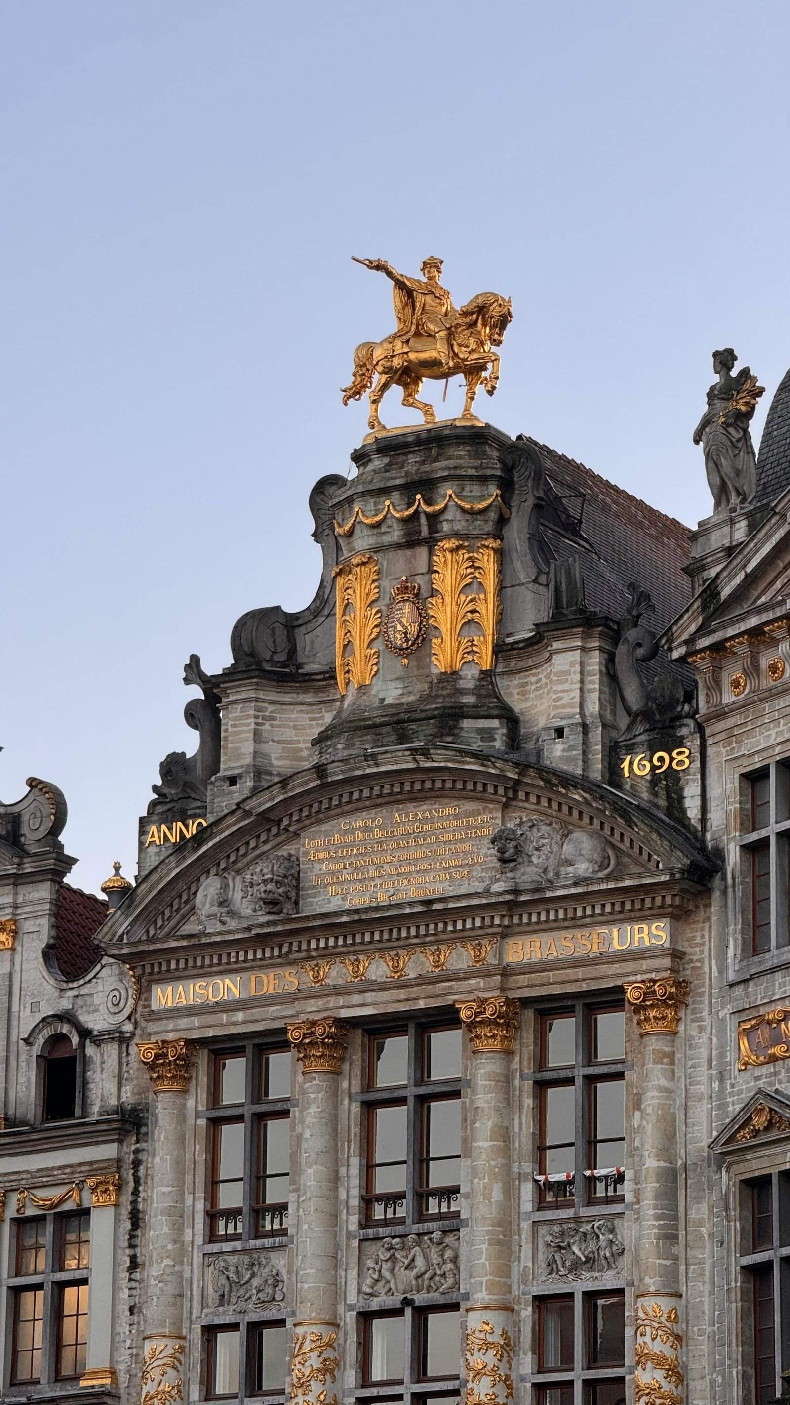 Isolation écologique en laine de bois posée dans une maison en rénovation