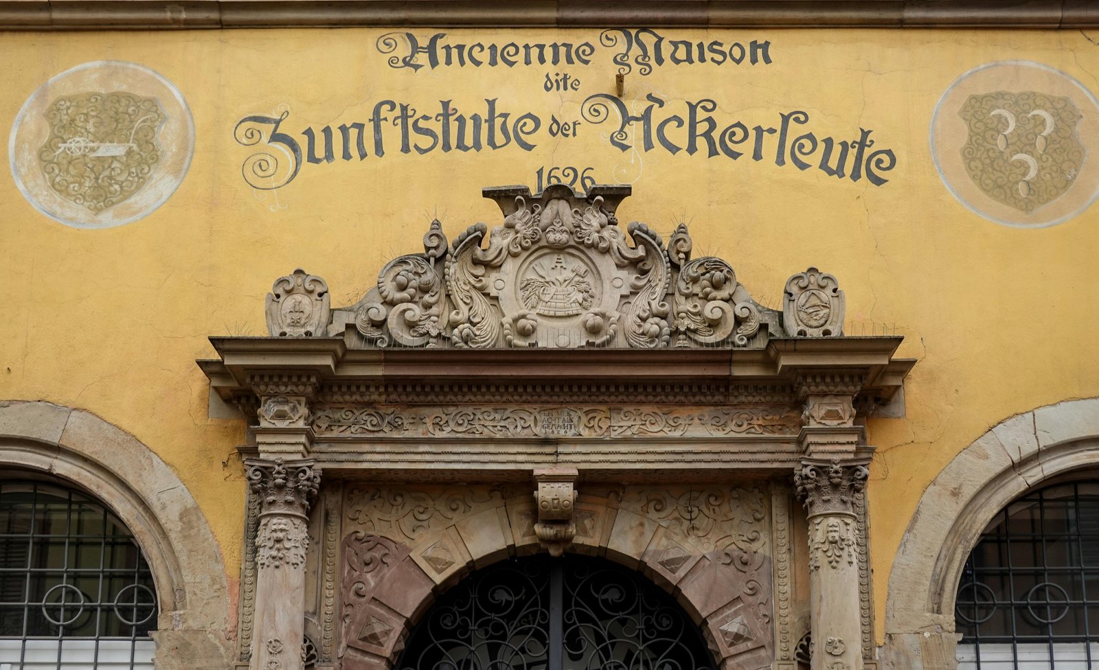 Pose de panneaux d’isolation naturelle dans une maison ancienne